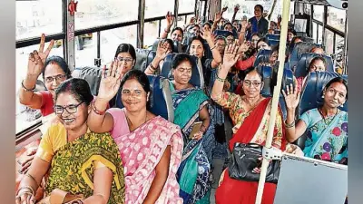 और चल पड़ी लेडीज स्पेशल सिटी बस, मेयर ने दिखायी हरी झंडी