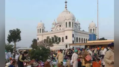 गुरु नानक देव की 480वीं पुण्यतिथि पर करतारपुर में जुटे सिख श्रद्धालु