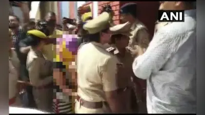 स्वामी चिन्मयानंद पर बलात्कार का आरोप लगाने वाली छात्रा को भेजा गया जेल