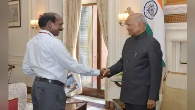 ISRO प्रमुख के सिवन ने की राष्ट्रपति कोविंद से मुलाकात, अंतरिक्ष कार्यक्रमों की दी जानकारी