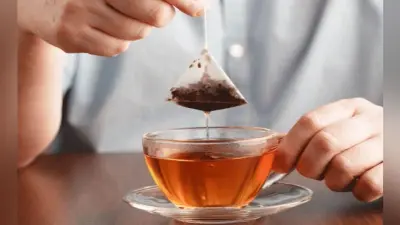 Plastic Tea Bag यूजर्स सावधान! आपको हर रोज बीमार बना रही यह चाय
