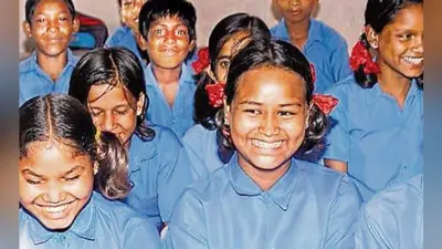 सरकारी में 4.33 लाख बच्चे घटे निजी स्कूलों में बढ़ गये 7.69 लाख
