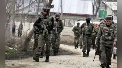 कश्मीर में आतंकवादी वारदात के बाद निगरानी और आतंकवाद निरोधक अभियान तेज
