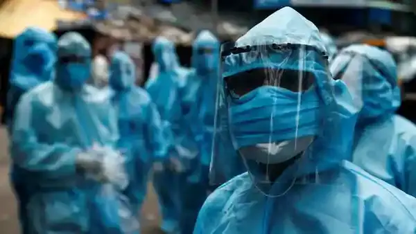 Mumbai Coronavirus Updates: मुंबई में पहली बार सामने आए रिकॉर्ड 8,646 नए केस, फिर लग सकता है लॉकडाउन!