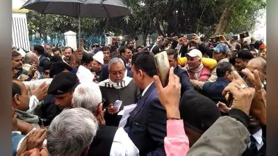 नववर्ष पर कल्याण बिगहा पहुंचे नीतीश कुमार, ग्रामीणों व समर्थकों ने नये साल पर सीएम को दी शुभकामना