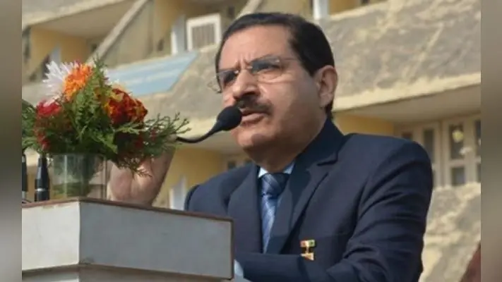 इलाहाबाद विश्वविद्यालय के कुलपति के बाद लगभग सभी वार्डन ने की इस्तीफे की पेशकश