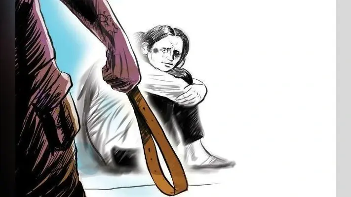 तलाकशुदा पत्नी को पीटा, गिरफ्तार