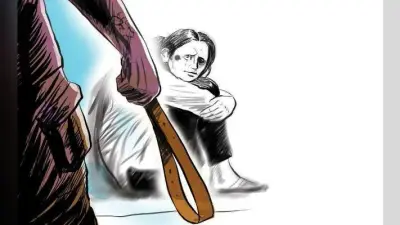 तलाकशुदा पत्नी को पीटा, गिरफ्तार