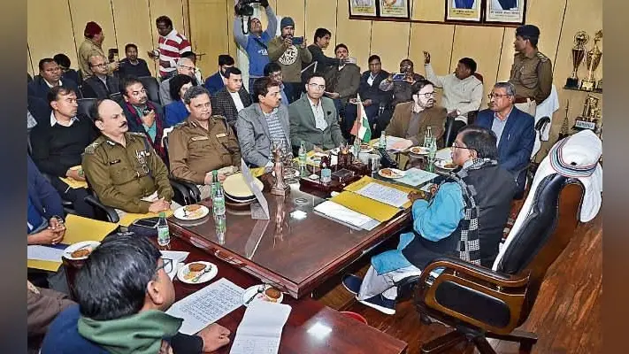 पंचम विधानसभा का प्रथम सत्र : अपनी पसंद की भाषा में शपथ ले सकेंगे विधायक, हेमंत सोरेन को छह तक छोड़नी होगी एक सीट