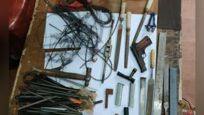 बंगाल : लोहे का पार्ट्स तैयार करने वाले कारखाने में बन रहा था मुंगेर ब्रांड हथियार