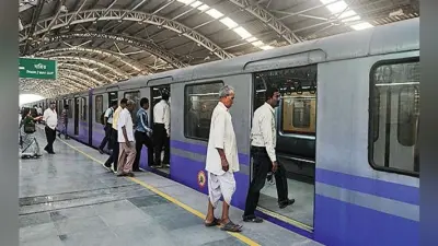 मेट्रो में गंदगी फैलाने वाले यात्रियों पर जुर्माना