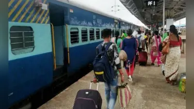 हड़ताल :पूर्व रेलवे की 175 लोकल ट्रेनें रद्द कर दी गयीं