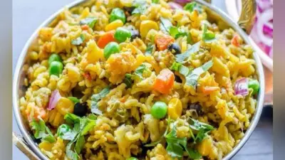 Makar Sankranti 2020: मकर संक्रांति पर है खिचड़ी का खास महत्व, जानें बनाने की विधि