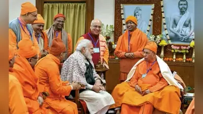 बेलूर मठ में रात बिताकर भावुक हुए मोदी, कहा- लगा घर आने जैसा