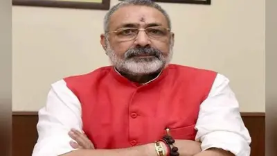 यह दीपिका ही सोचें कि जेएनयू में उनकी उपस्थिति क्या संदेश देगी : गिरिराज सिंह