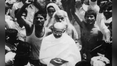चंपारण यात्रा : बापू को लेकर एनसीइआरटी पढ़ा रहा गलत तथ्य, जानें पूरा मामला