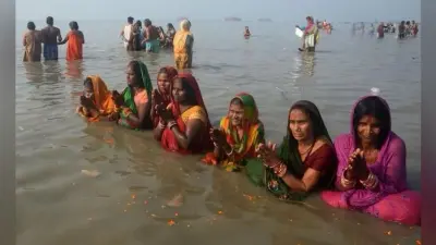 #MakarSankranti2020: गंगासागर में आस्था की डुबकी, देखें कुछ खास तस्वीरें