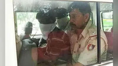 रणक्षेत्र बना हाड़ोवा, आरोपी एएसआइ पुलिस हिरासत में