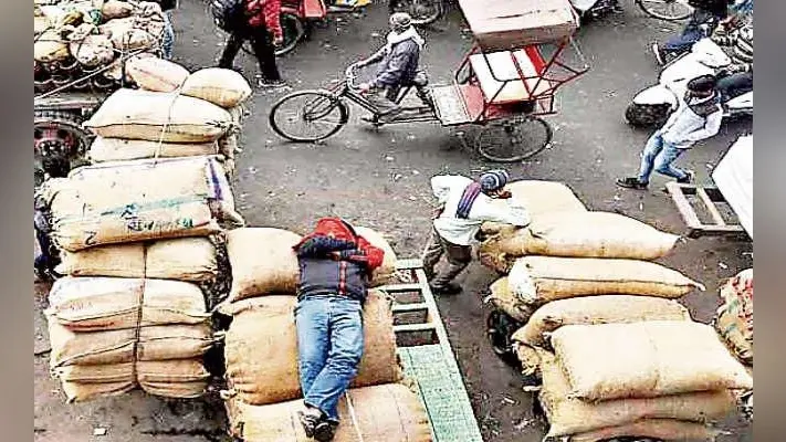 अर्थव्यवस्था को गति देने का उपाय करे सरकार