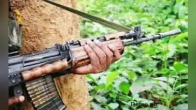 पांच व दो लाख के इनामी दो नक्सलियों का सरेंडर