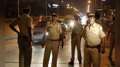नर्सिंग होम में करने लगे तोड़फोड़, रोकने पहुंची पुलिस पर हमला
