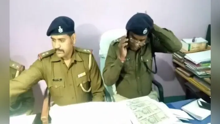 रांची : क्लिनिक में चल रहा था नोट छापने का गोरखधंधा, डॉक्टर गिरफ्तार
