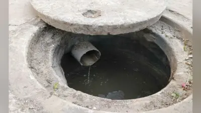 वार्ड 29 में लोगों ने नालियों को ही बना दिया है सेफ्टी टैंक