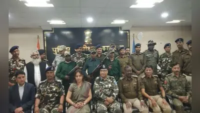 झारखंड : गणतंत्र दिवस से पूर्व दुमका में तीन हार्डकोर नक्सलियों ने किया आत्मसमर्पण