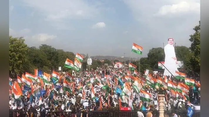 जयपुर में युवा आक्रोश रैलीः राहुल गांधी ने राजस्थान सरकार के मंत्रियों से किया संवाद
