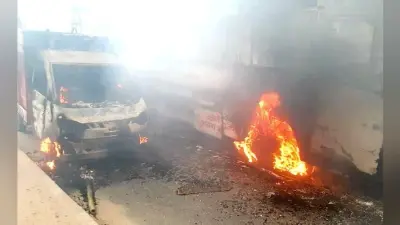 पटना में सड़क हादसे में युवक की मौत के बाद बवाल, आक्रोशित लोगों ने कई गाड़ियों के शीशे तोड़े और आगजनी की