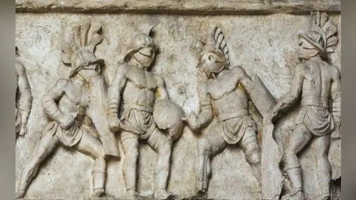 सेन वंश की प्राचीनकालीन छह मूर्तियां जब्त