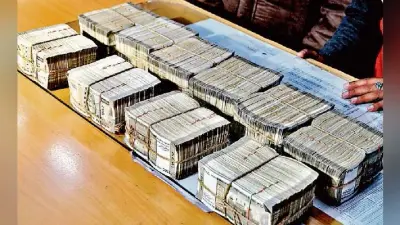 तपिस्वनी एक्सप्रेस के दो यात्रियों के पास से 50 लाख रुपये बरामद