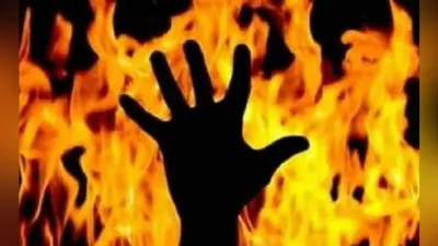 नशे की हालत में पत्नी के शरीर पर किरासन तेल छिड़क कर आग लगा दिया और फिर…