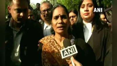 निर्भया की मां ने दिल्ली हाईकोर्ट के फैसले पर संतोष जताया, कहा-सात दिन बाद दोषी फांसी पर लटकाये जायेंगे