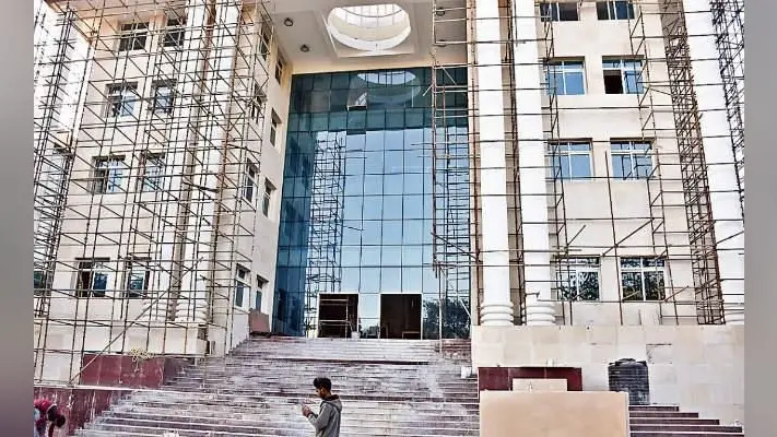 रांची नगर निगम का नया भवन बन कर तैयार अब आंतरिक बदलाव का दिया आदेश