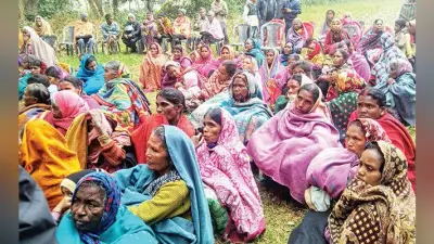 परेशानियों और संघर्षों से भरी है गांव की जिंदगी, पर लोगों ने आस छोड़ी नहीं है