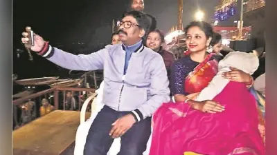 रांची : शादी की सालगिरह पर हेमंत सोरेन ने सपरिवार की बाबा विश्वनाथ की पूजा, लिया आशीर्वाद
