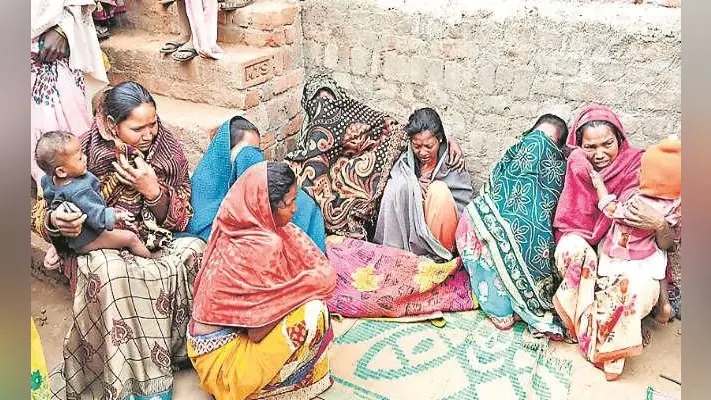 कर्नाटक में चतरा के दो मजदूरों की मौत