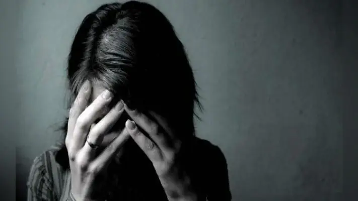 प्रेमी पर प्रेमिका को ब्लैकमेल करने का आरोप