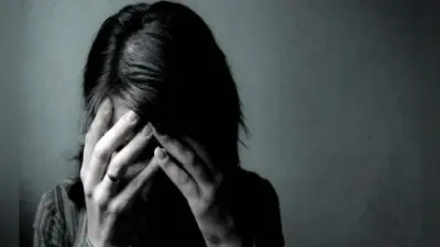 प्रेमी पर प्रेमिका को ब्लैकमेल करने का आरोप