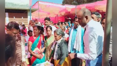 कुरडेग में ”सरकार आपके द्वार”, उपायुक्त बोले – संपन्न लोग लाल कार्ड कर दें सरेंडर