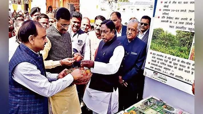 किसान मेला : स्वस्थ भारत के लिए स्वस्थ लोगों का होना जरूरी : आलमगीर आलम