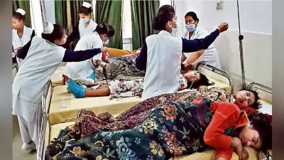 चाईबासा : 178 छात्राओं को फूड प्वाइजनिंग 72 अस्पताल में भर्ती करायी गयीं, कई बीमार छात्राओं की छूटी परीक्षा