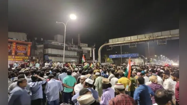 CAA के खिलाफ शांतिपूर्ण विरोध प्रदर्शन करना ”गद्दारी या देशद्रोह” नहीं: बॉम्बे हाईकोर्ट