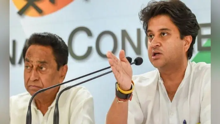 किसानों की कर्जमाफी पर सिंधिया-कमलनाथ में खिंची तलवार