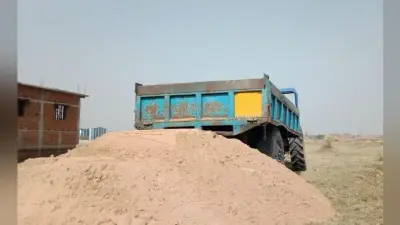 रांची के 500 बालू ट्रक हड़ताल पर, बालू की कालाबाजारी शुरू