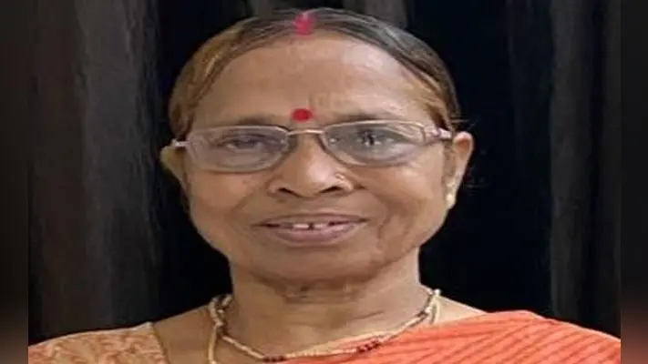 पूर्व सांसद पर पत्नी का आरोप, कहा- दूसरी महिला संग रह रहे पति ने पेंशन प्रपत्र में भी दी गलत जानकारी