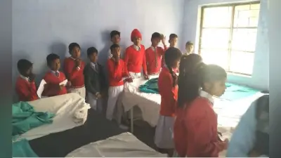 स्कूल में पढ़ाई के दौरान एक साथ बिगड़ी कई बच्चों की तबीयत, मची अफरा-तफरी