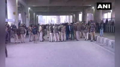 शाहीन बाग में सड़क खुली तो जाफराबाद में जुटे प्रदर्शनकारी, भीम आर्मी ने किया भारत बंद का एलान