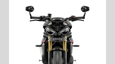 Triumph लायी 17 लाख की नयी बाइक, Speed Triple सीरीज में अब तक की सबसे पावरफुल